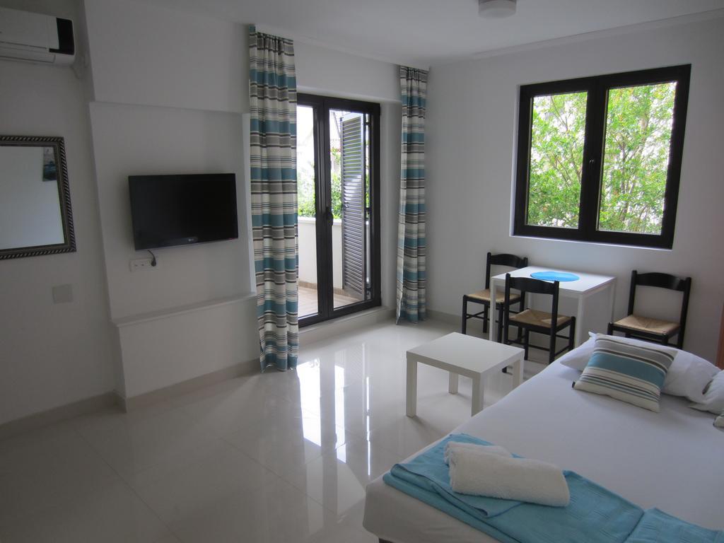 Apartments Minja Nerin Petrovac Ngoại thất bức ảnh