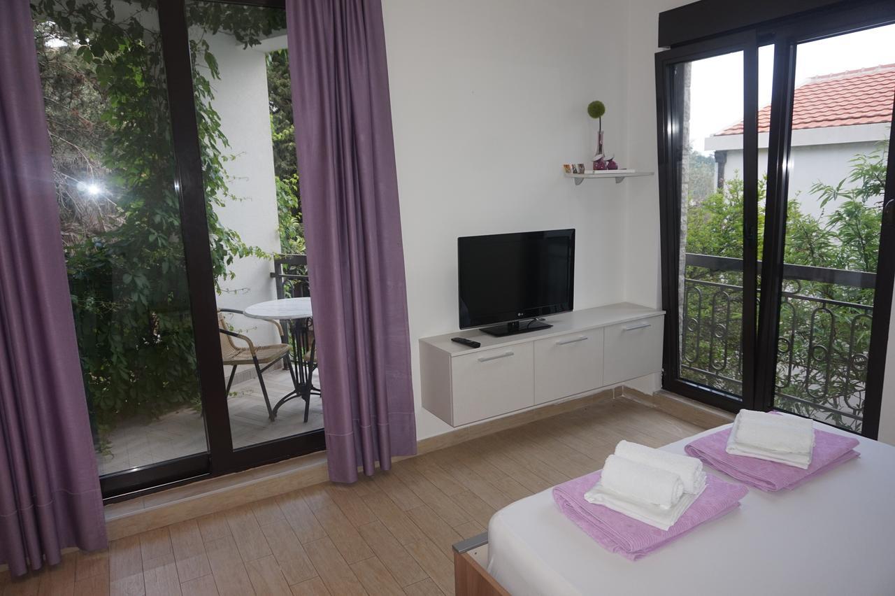 Apartments Minja Nerin Petrovac Ngoại thất bức ảnh
